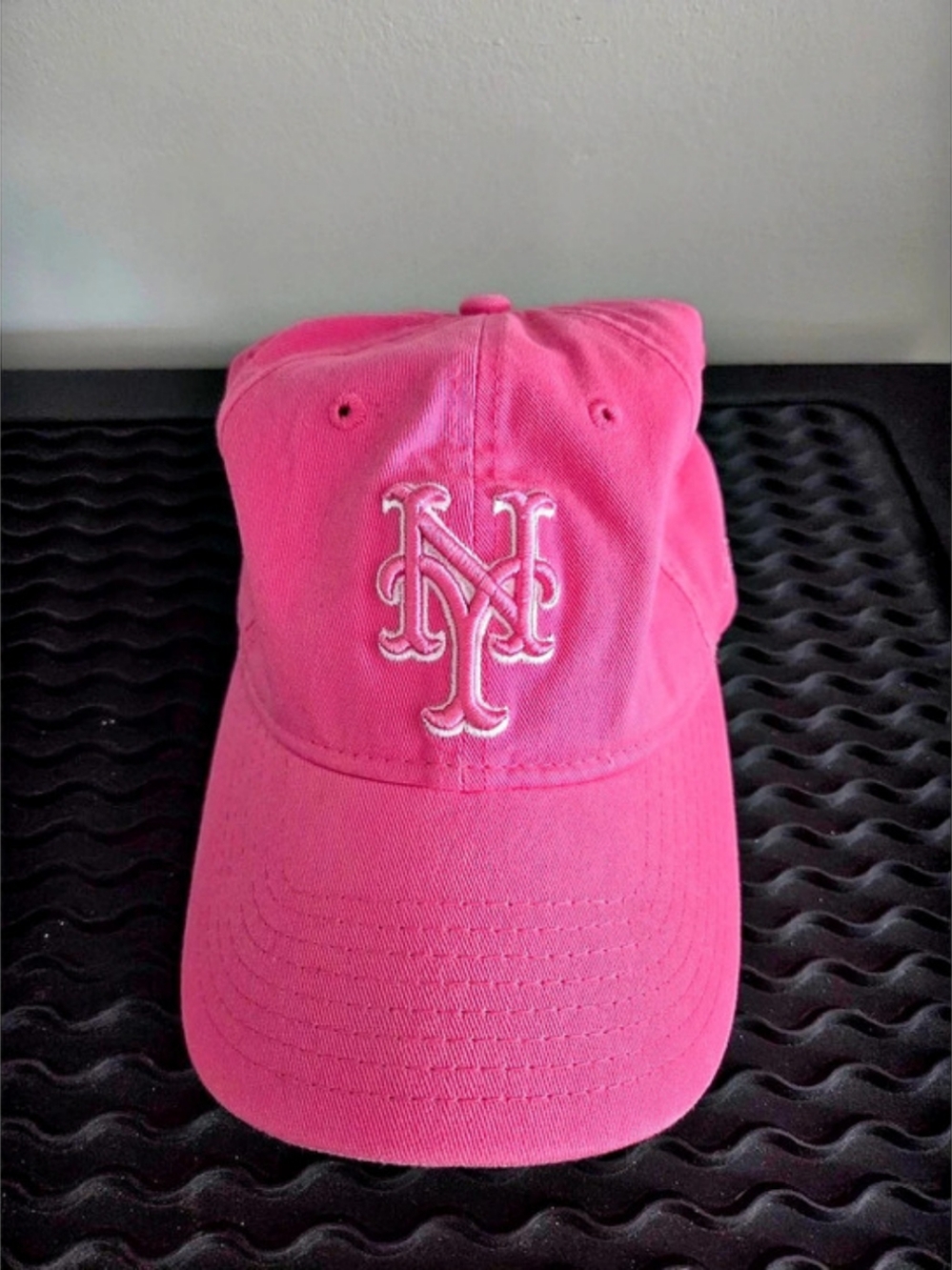 New Era New York Mets MLB Adjustable Hat Pink Hat
